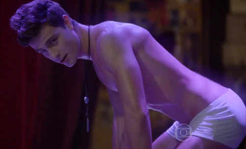 boysguysandmen101:  paulo dalagnoli 