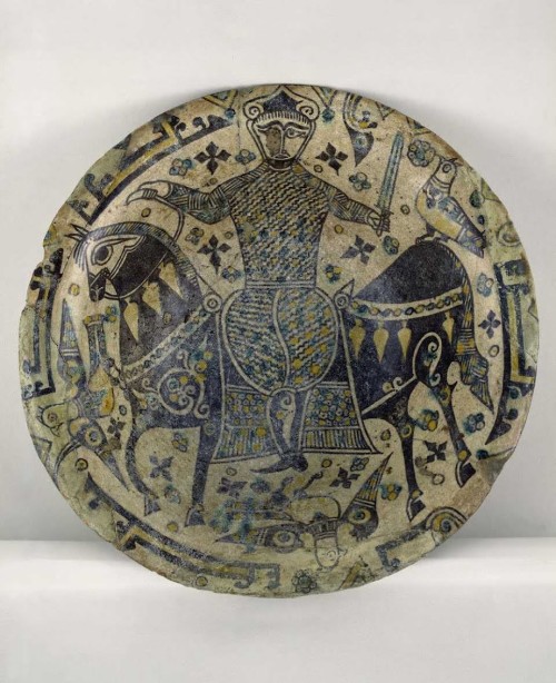  Dish with Rider, Samanid Empire, Nishapur, Iran, 9th or 10th century, Ceramic‏; Earthenware, underg