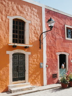 clubmonaco:   Brightly colored buildings in Valladolid. -Brian Ferry