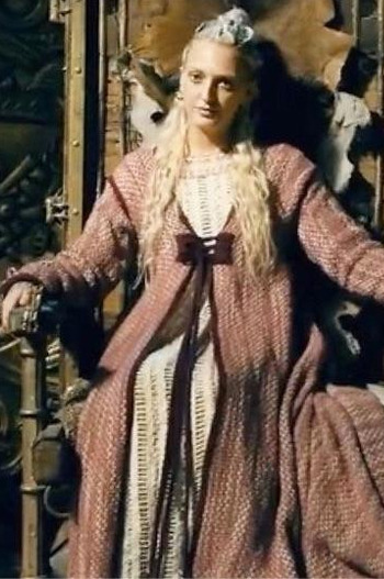 recycledmoviecostumes:This pink costume was likely created for Sophia Myles as Isolde in the 2006 fi