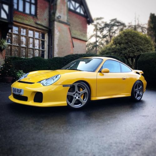 This is the 550 BHP, four-wheel-drive RUF R Turbo featured on the front cover of the Marc Bongers ‘P