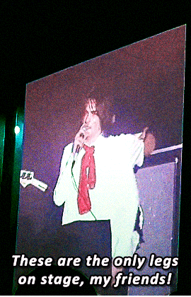 percocet:23/09/2022: Gerard Way about a mannequin leg