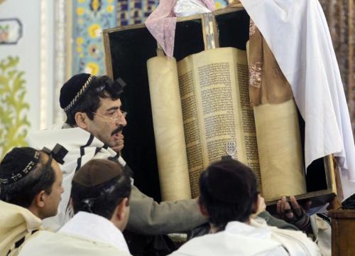 caryophylla:Photos of Iranian Jews in a synagogue in Tehran, Iran, participating in morning and Hanu