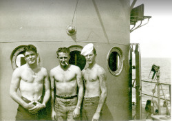 formfollowsfunctionjournal:  WWII Navy Ship