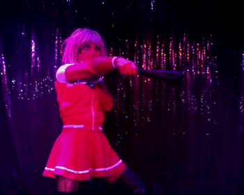 zamolodchlkova: why is she like this
