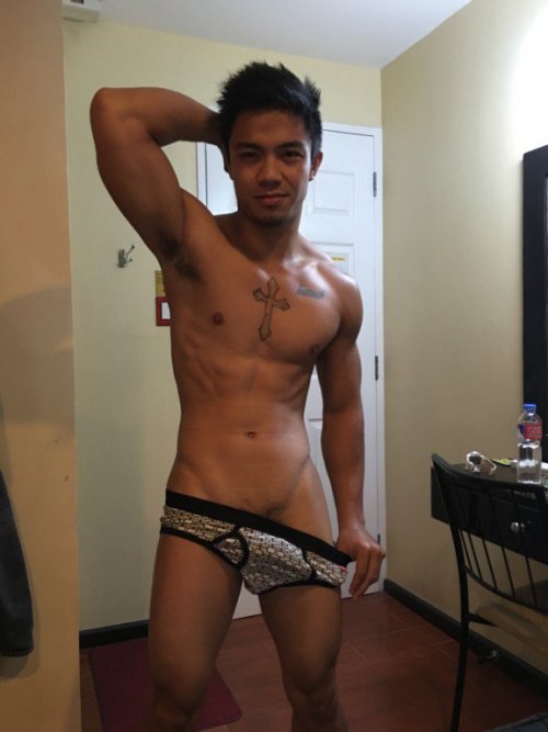 xxxtokisaru:  Filipino Masseur - Jhoross :)