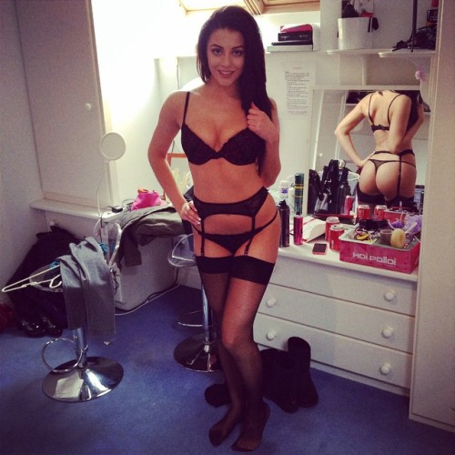 The lovely Jayne M behind the scenes today #onlytease #otstudios #onlyallsites #model #dressingroom 