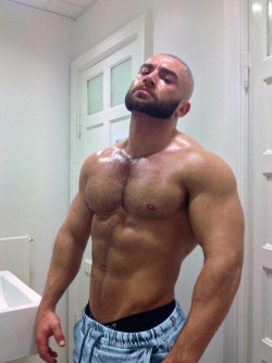 perfectmalesbodies:  François Sagat