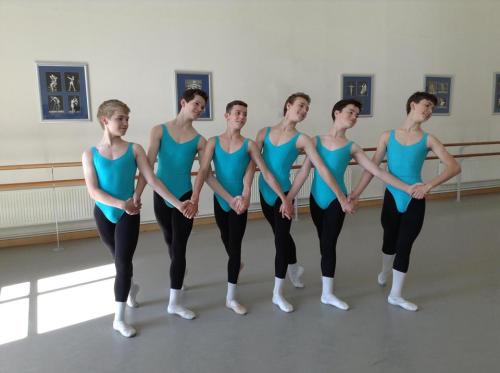 ballet boys or girls? 🙊 #ballet#ballet boys#tights #uniform swap day  #boys in leotards