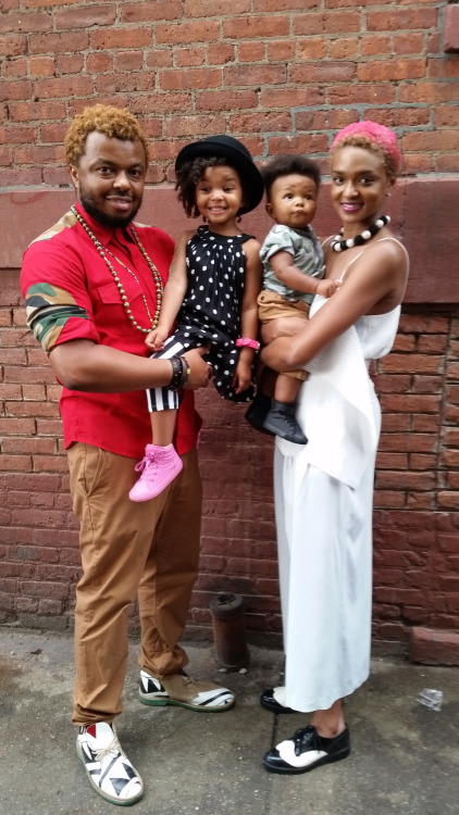 blackgirlsbeauty:  Black families >>>>>>❤️🙏🙌