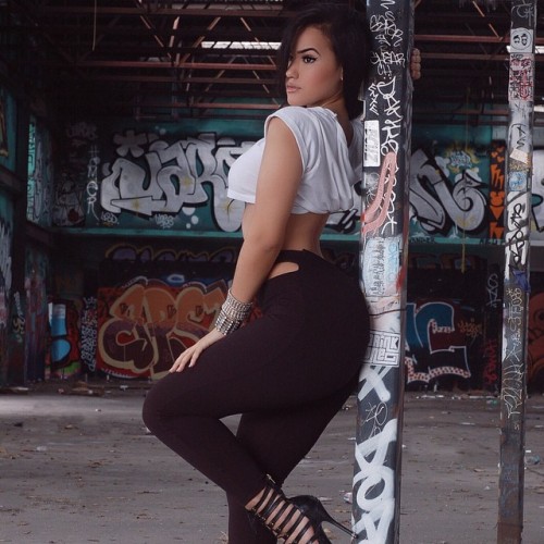 thedopeapproach:  Damaris Lopez