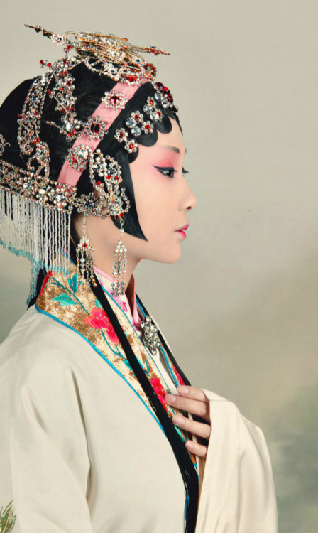 Photography of Peking Opera actress by 潤熙陳