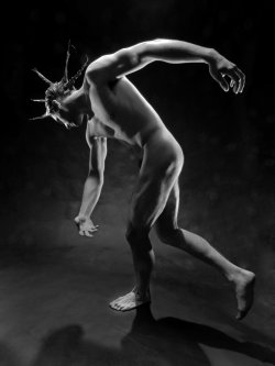 3leapfrogs:  menmenagerie:  5941 Black and White Male Nude with Spike Hair by artonline  •=• •=• •=•