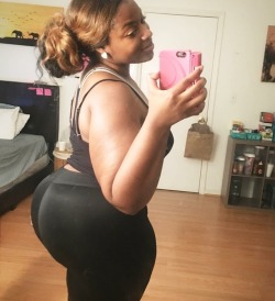 bruh-in-law:  Shannette  So much ass.   I think I’m in love 😍😍 