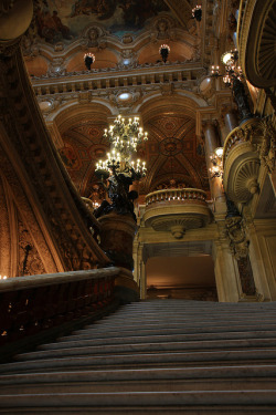 writersblockbuster:  Palais Garnier opera house in Paris Photography by Jessica Halida (flickr)