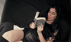 omglaurenjauregui:  @LaurenJauregui: “Look into my eyes, that’s where my demons