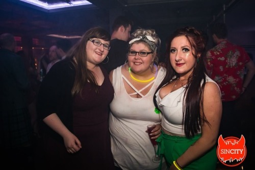 Some more busty ladies spotted out in town. 