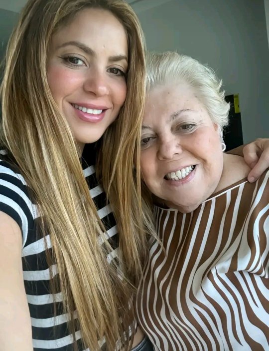 Shakira Fan Page — New photos | Shakira with her mom Nidia Ripoll in...