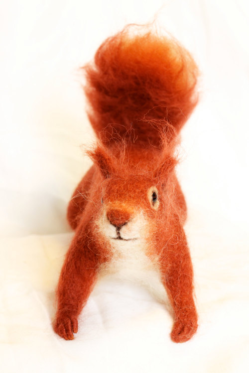 sosuperawesome:Needle felted animals by YvonnesWorkshop on Etsy • So Super Awesome is also on F