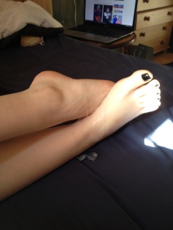 ellessexyfeet:Foot cum 2