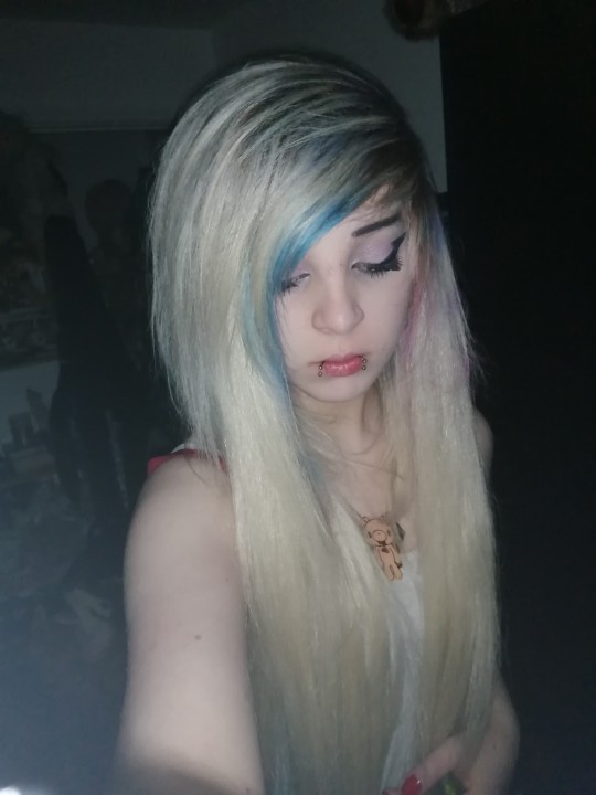 Young Teen Blonde Emo Girl