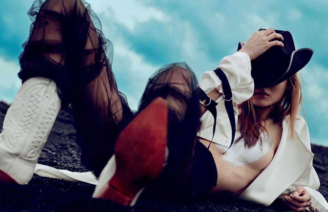 lisa401971: VOGUE RUSSIA APRIL 2016  Model: Maartje Verhoef  Photographer: Txema