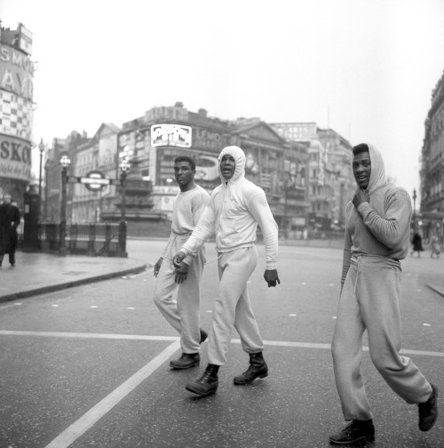 onceuponatown:  Muhammed Ali training on London’s streets, 1963.