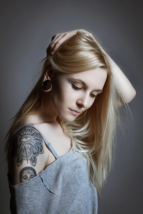 sexytattooedgirls:  Check out our website www.sexytattooedgirls.co.uk