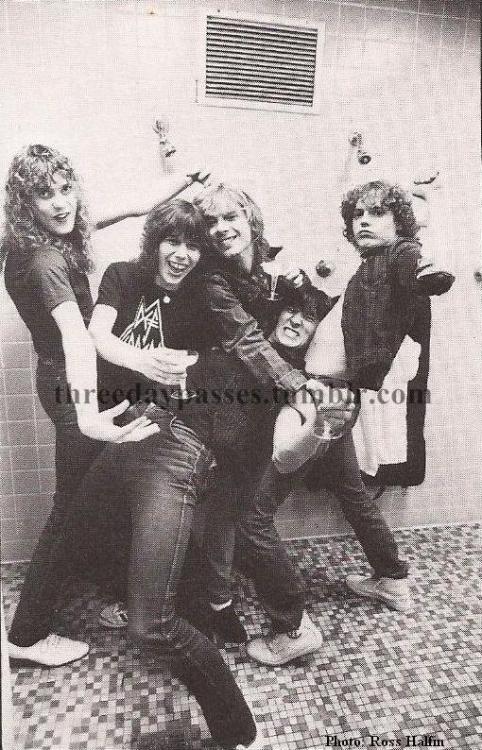 Def Leppard (Heavy Metal: The Power Age, Ross Halfin/Pete Makowski, 1982)