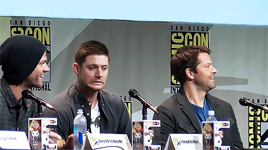deanxbean:  Jensen totally needed to check that out