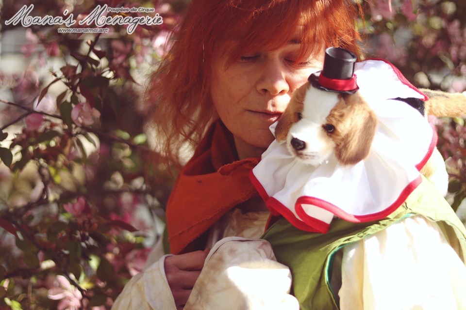 Red at the Bookfair, Spring blossoms <3 As mentioned ages  I really liked this spot. Photos by @adragonstale