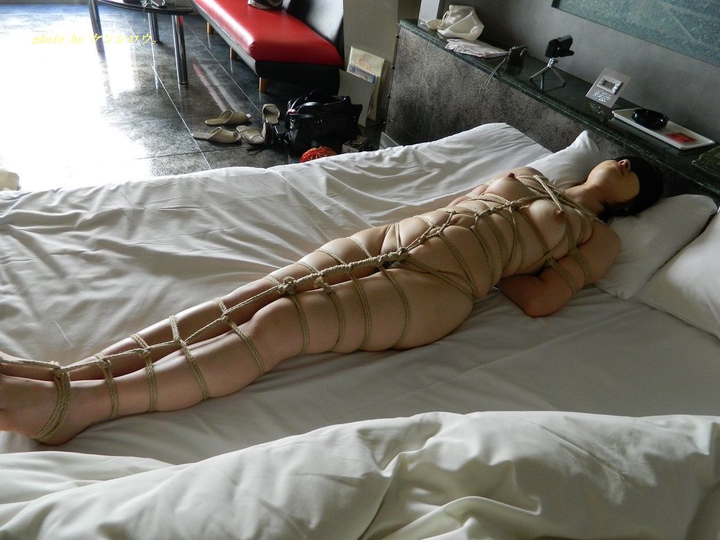 bondageholic: 로프의 마법~!!! 본디지는 외면적 아름다움보다 최선을