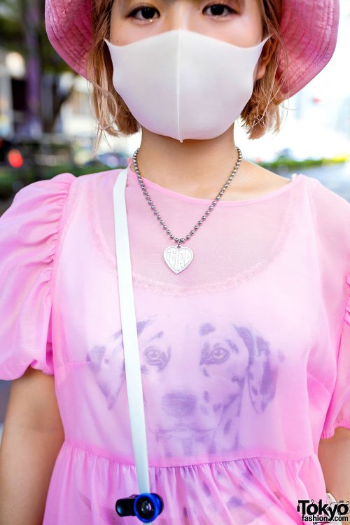 tokyo-fashion:19-year-old Japanese fashion student Aba on the street in Harajuku wearing a pink furr