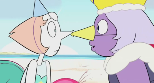 airbenderedacted:relatablepicturesofamethyst:relatablepicturesofpearlTHIS IS ALWAYS SO FUNNY TO ME LOOK HOW OFFENDED SHE IS