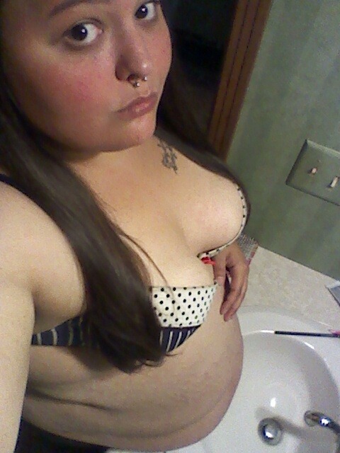 obesegoddess:  That belly.