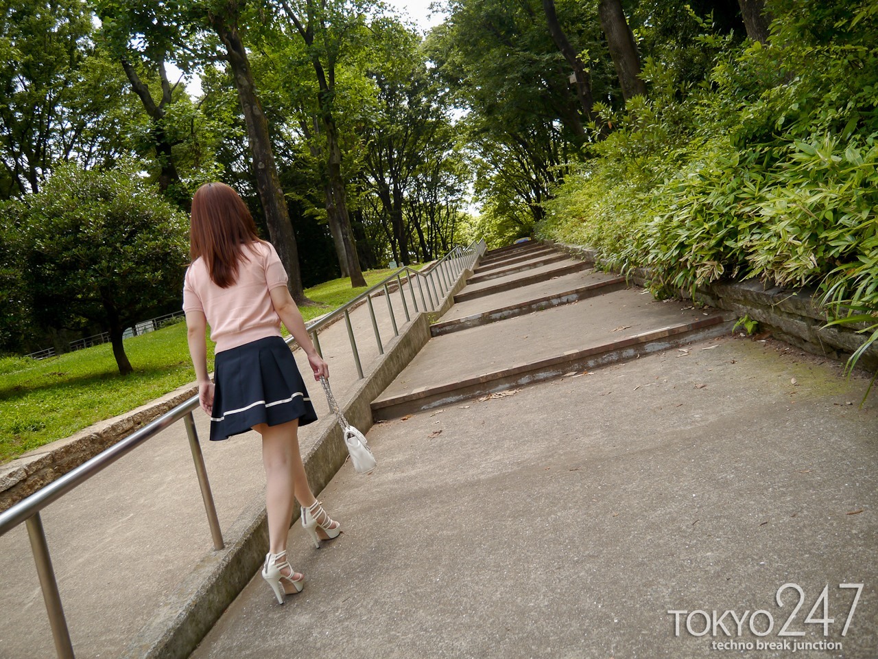 tokyo-247:  saki | 美泉咲