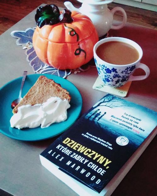 #Pumpkin #pie, a decent cup of #coffee and good #crime #story - the perfect #recipe for #november #s