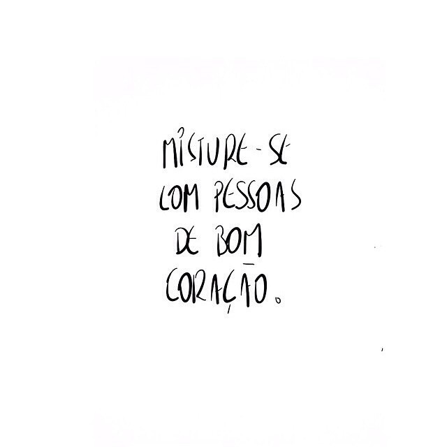 Desejo a todos paz, amor e muita sacanagem ♪♡✌