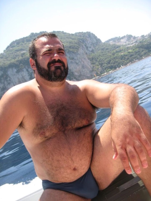 amoursospeludos:  juliuscristobal:  Delicioso  Lindo!!