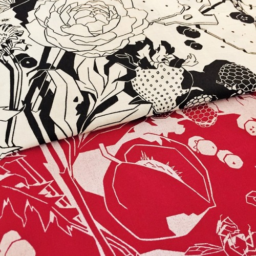 Bandanas are here! I’ll be selling bandanas featuring my “Picnic” design at a