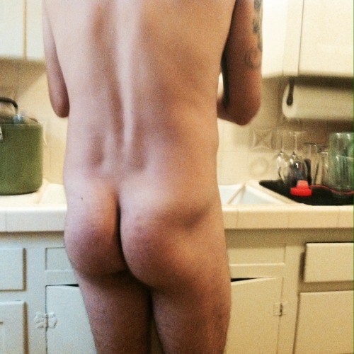 wolfishwant:  Fiancé says chores are better done naked.