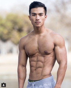 nanrensg:@Jeremysry  American personal trainer of Cambodian descent