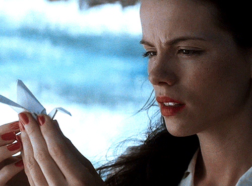 Kate Beckinsale As Evelyn Johnson In PEARL HARBOR (2001) Dir. Michael Bay