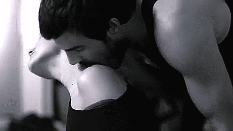 the-girlfriend-experience:I love this video.