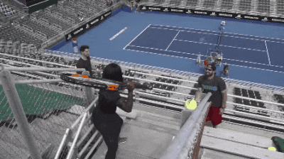 dailydot:  Watch: Serena Williams effortlessly hits an array of tennis trick shots like a boss Willi