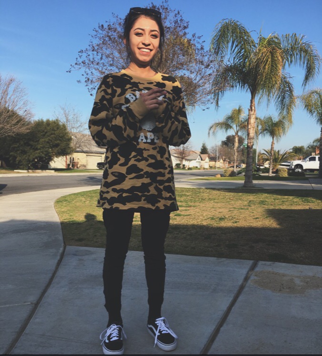 mybeautifuldrktwistedfantasy:  Nothin serious, just sum fun Kodak moments #ima#bitch#in#bape