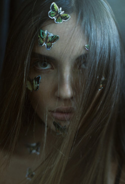 Laura Bensadoun by Marta Bevacqua.