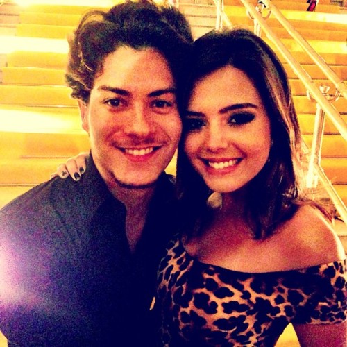 exercitorbr:  seusorrisogi:  Arthur e Giovanna no aniversário da Carol Sampaio !!  que linds *.* 