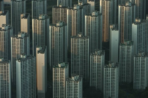 Residential units in Seoul, South Korea via CityPorn