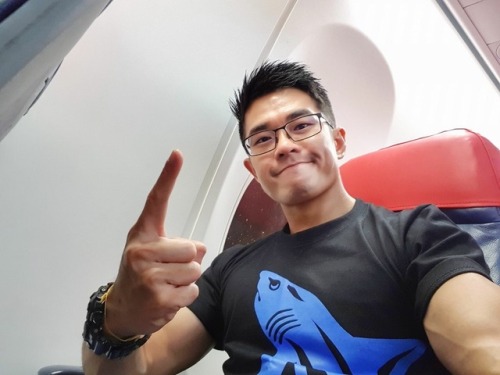 cloudzmaker:  Allen Wong, my man-god 😍 (part 1)  Reblog & follow me for more hot stuff!
